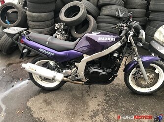 suzuki gs500.jpg