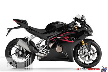 12-zxmoto-500rr-2026-estudio-negro-02.jpg
